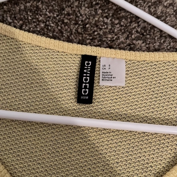 H&M Yellow Cropped Long Sleeve. - Picture 4 of 5